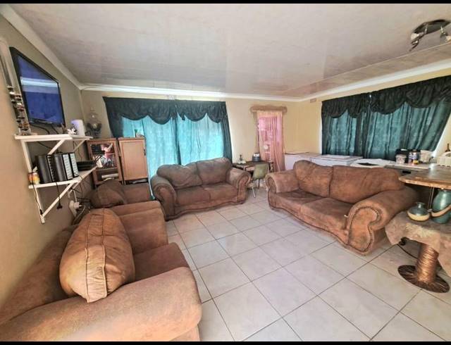 4 BEDROOM HOUSE FOR SALE IN BRACKENDOWNS